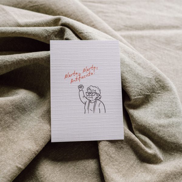 Postkarte „Alerta, Alerta! Antifascista!" – Oma mit Faust